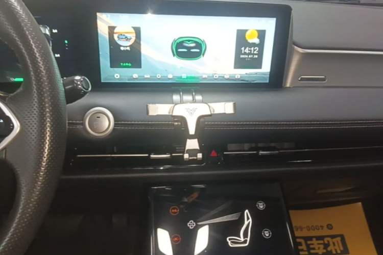 Used NETA U 2021 Pro 400 Cruiser Edition Audio And AC Panel