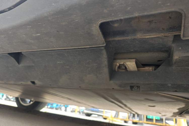 Used NETA U 2021 Pro 500 Lunar Edition Chassis Front Right