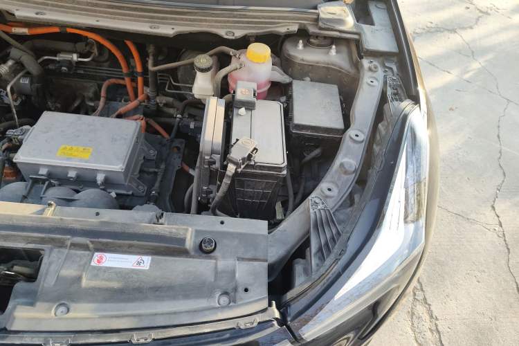 Used NETA U 2021 Pro 400 Cruiser Edition Engine Bay Left