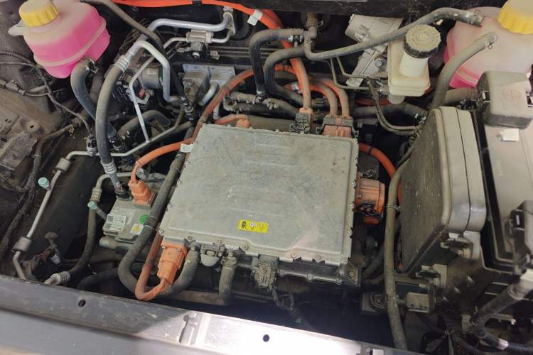 Used NETA U 2021 Pro 610 Fire-Seeking Edition Engine Bay Left