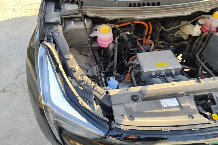 Used NETA U 2021 Pro 400 Cruiser Edition Engine Bay Right