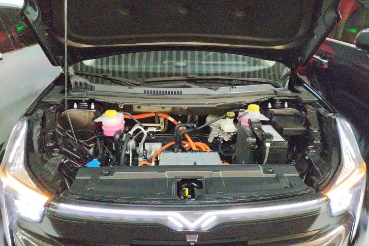 Used NETA U 2021 Pro 610 Fire-Seeking Edition Engine Bay