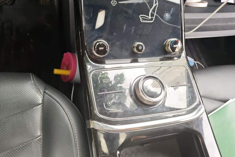Used NETA U 2021 Pro 400 Industry Custom Edition Gear Lever