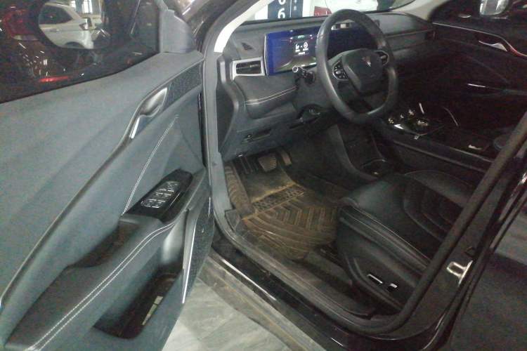 Used NETA U 2021 Pro 500 Lunar Edition Interior 2