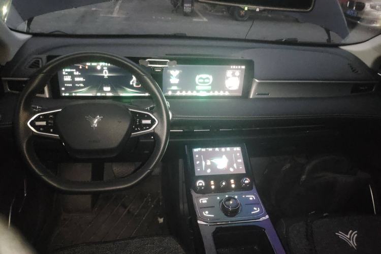 Used NETA U 2021 Pro 500 Lunar Edition Interior 2
