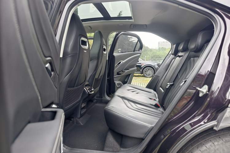 Used NETA U 2021 Pro 610 Industry Custom Edition Interior 6