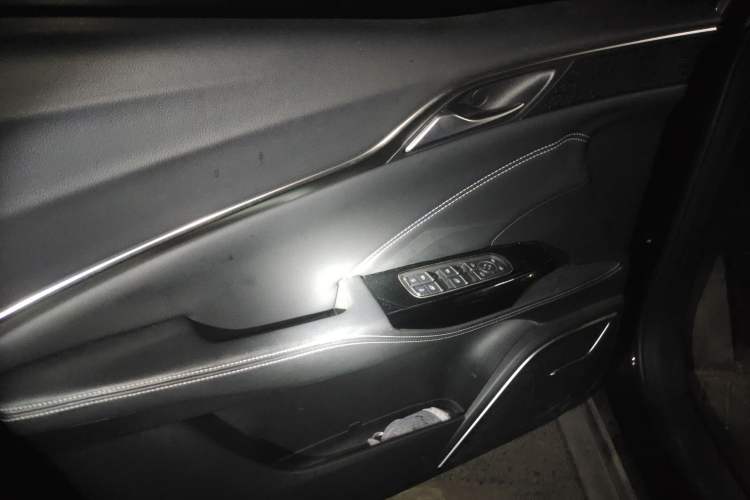 Used NETA U 2021 Pro 500 Lunar Edition Interior 7