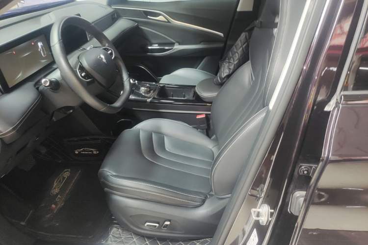 Used NETA U 2021 Revised Pro 400 Premium Driving Edition Left Front Seat