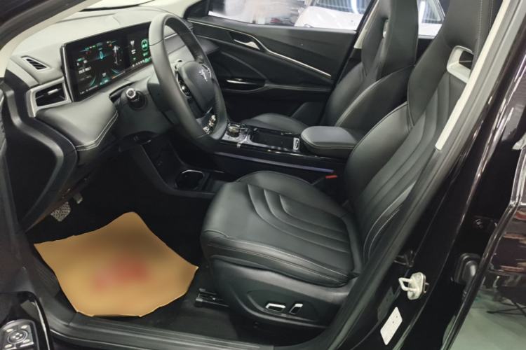 Used NETA U 2021 Pro 500 Lunar Edition Left Front Seat