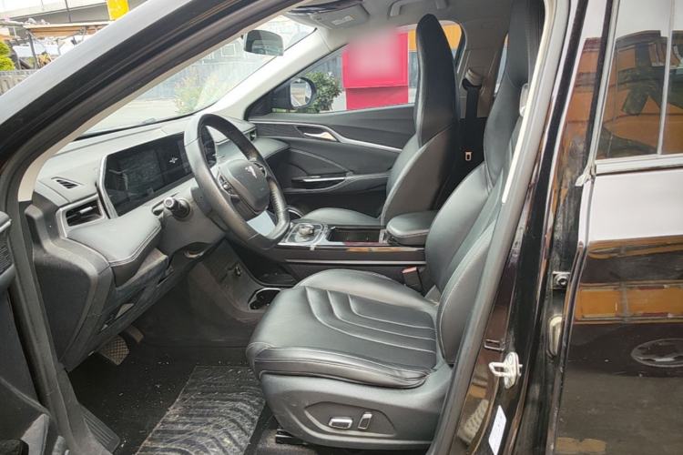 Used NETA U 2021 Pro 400 Cruiser Edition Left Front Seat