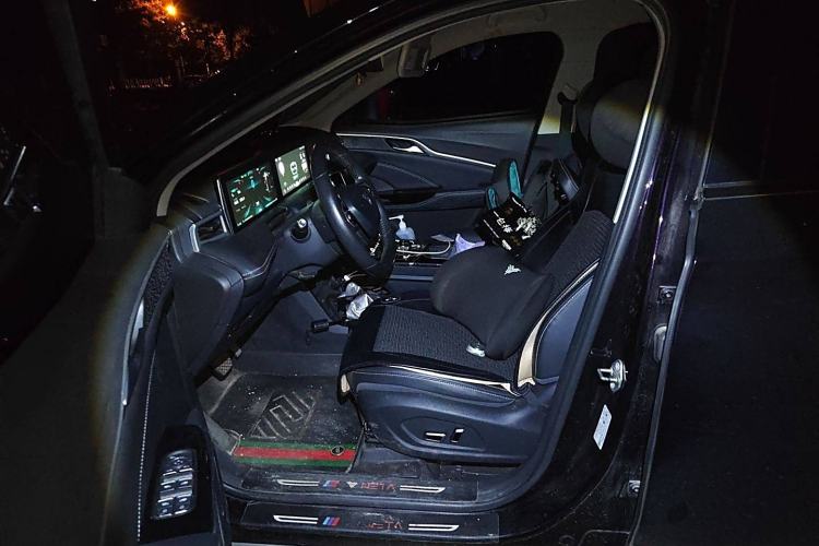 Used NETA U 2021 Pro 400 Cruiser Edition Left Front Seat