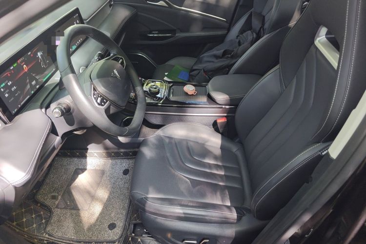 Used NETA U 2021 Pro 610 Fire-Seeking Edition Left Front Seat