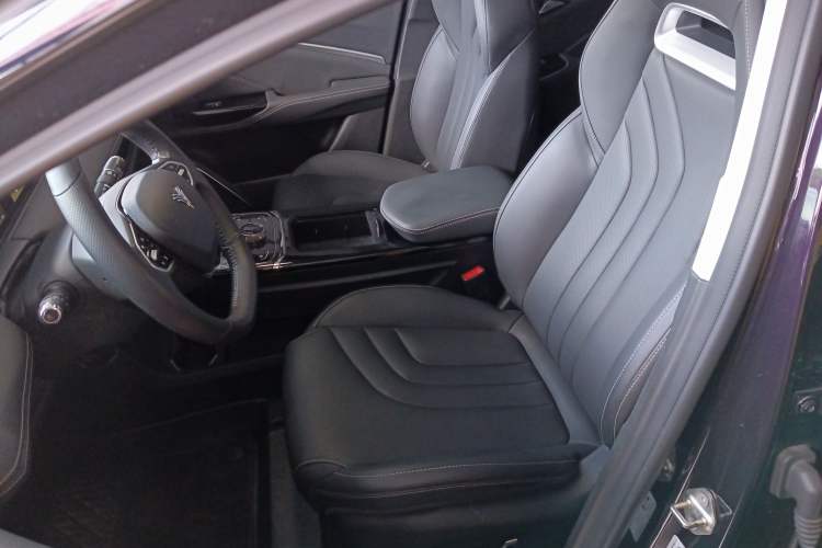 Used NETA U 2021 Pro 500 Global Edition Left Front Seat