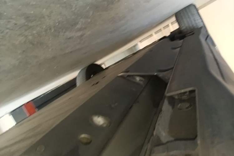 Used NETA U 2021 Pro 400 Cruiser Edition Left Side Sill