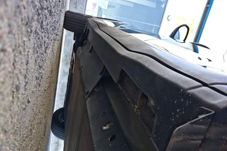 Used NETA U 2021 Pro 400 Cruiser Edition Left Side Sill