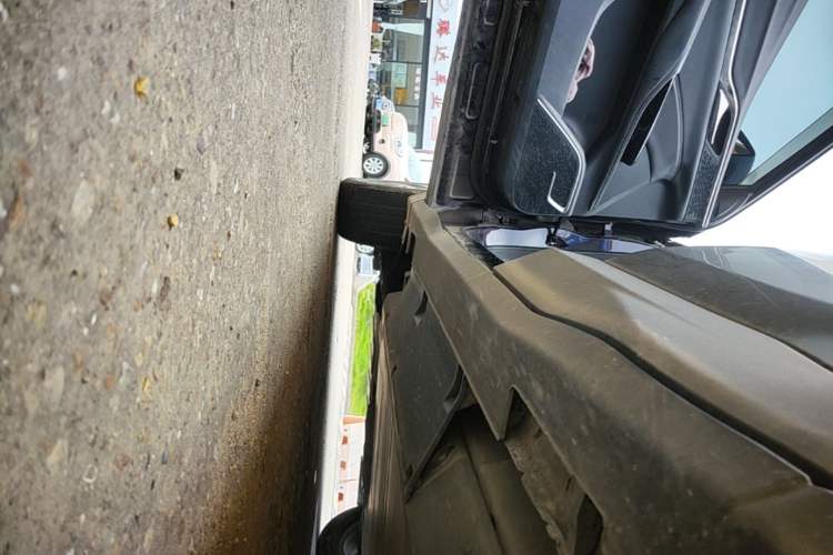 Used NETA U 2021 Pro 400 Cruiser Edition Left Side Sill