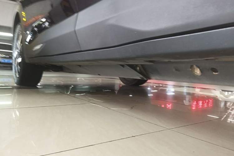 Used NETA U 2021 Pro 400 Cruiser Edition Left Side Sill