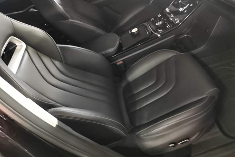 Used NETA U 2021 Pro 400 Cruiser Edition Right Front Seat