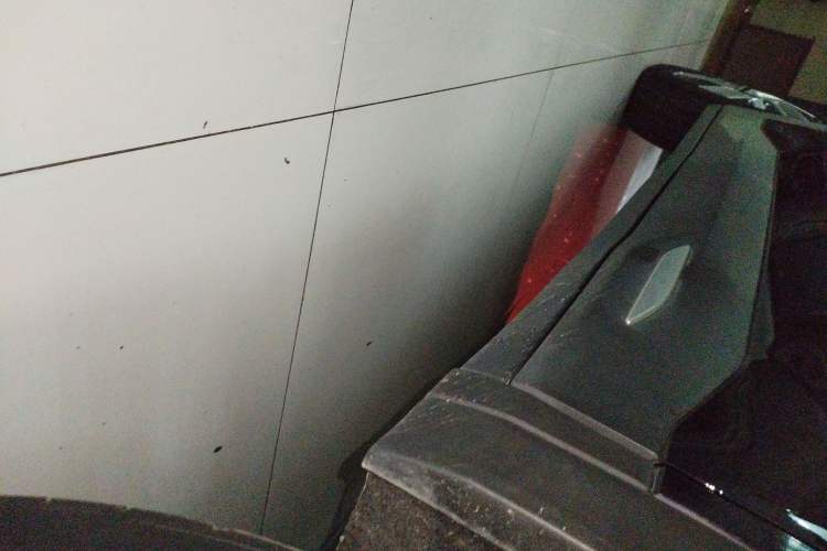 Used NETA U 2021 Pro 610 Fire-Seeking Edition Right Side Sill