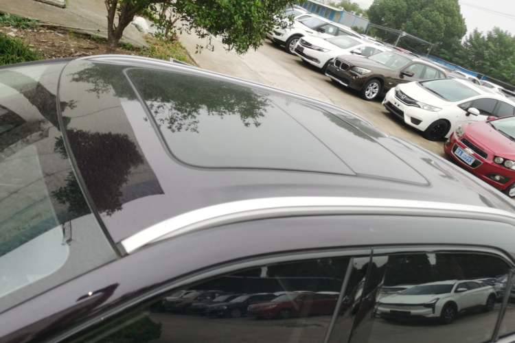 Used NETA U 2021 Pro 610 Industry Custom Edition Roof