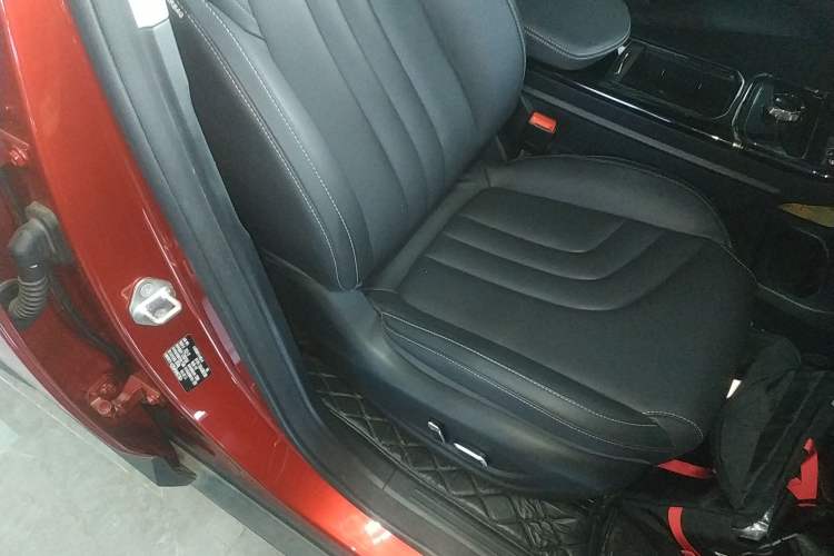Used NETA U 2021 Pro 400 Premium Driving Edition Right Front Seat