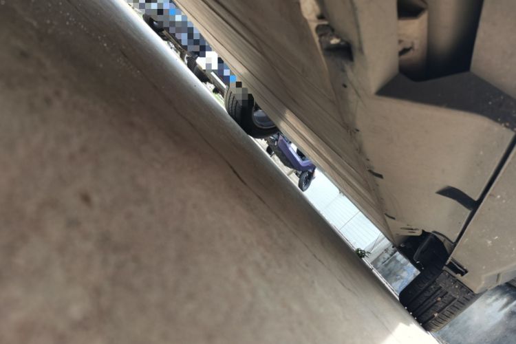 Used NETA U 2021 Pro 610 Fire-Seeking Edition Chassis Front Left