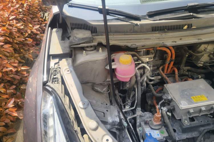 Used NETA U 2021 Pro 500 Lunar Edition Engine Bay Right
