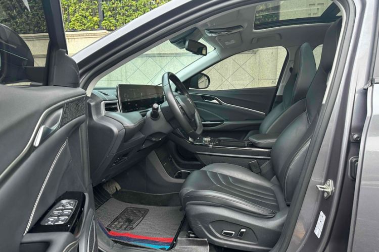 Used NETA U 2021 Pro 500 Lunar Edition Interior 2
