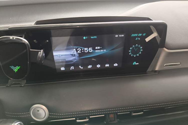 Used NETA U 2021 Pro 400 Cruiser Edition Audio And AC Panel