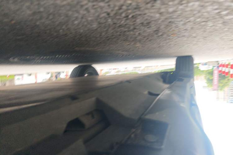 Used NETA U 2021 Pro 500 Global Edition Chassis Front Right