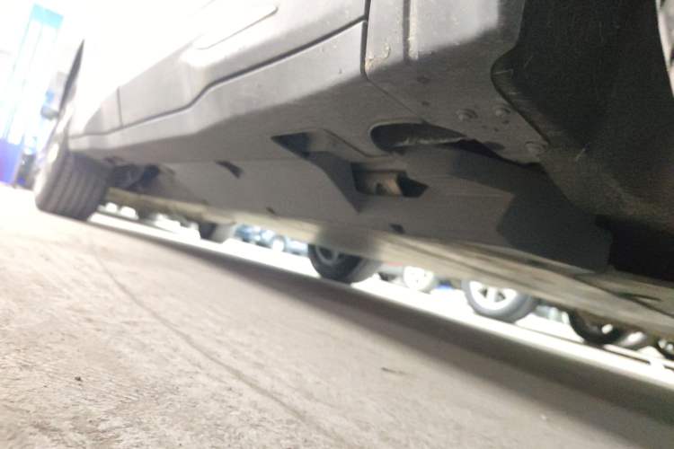 Used NETA U 2021 Pro 500 Global Edition Chassis Front Right