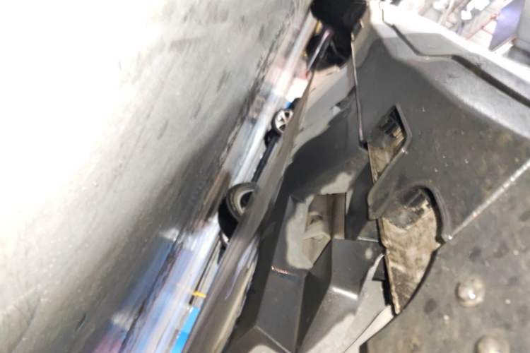 Used NETA U 2021 Pro 500 Global Edition Chassis Front Right