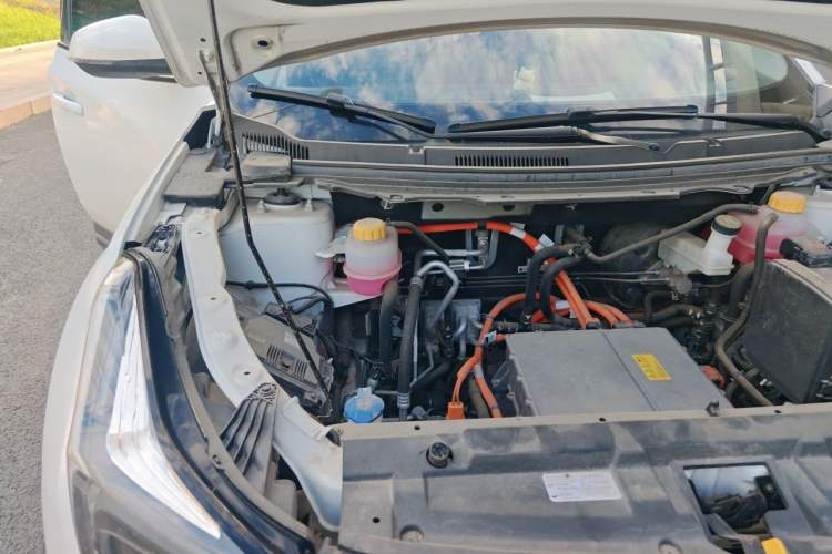 Used NETA U 2021 Revised Pro 400 Industry Custom Edition Engine Bay Right
