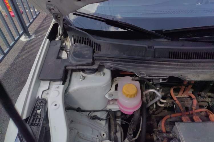 Used NETA U 2021 Pro 400 Cruiser Edition Engine Bay Right