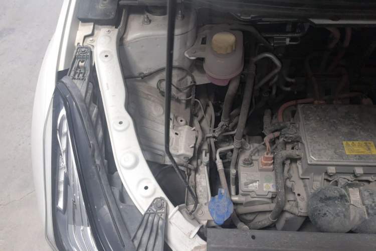 Used NETA U 2021 Pro 400 Cruiser Edition Engine Bay Right