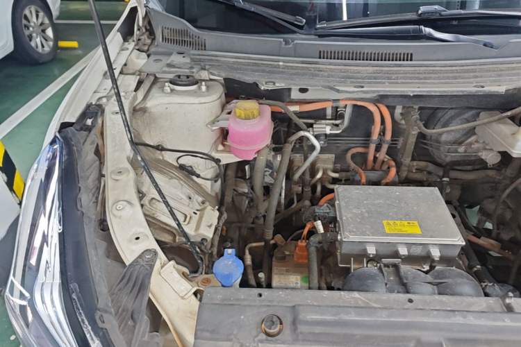 Used NETA U 2021 Revised Pro 400 Premium Driving Edition Engine Bay Right