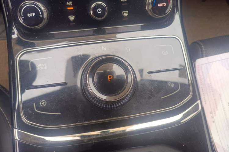 Used NETA U 2021 Pro 500 Industry Custom Edition Gear Lever