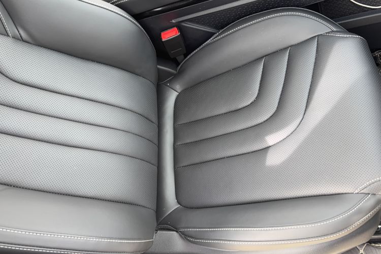 Used NETA U 2021 Pro 500 Lunar Edition Interior 9
