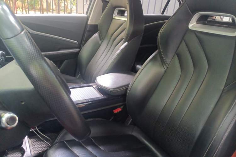Used NETA U 2021 Revised Pro 400 Industry Custom Edition Left Front Seat