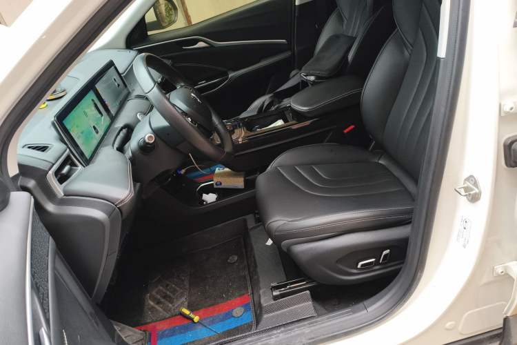 Used NETA U 2021 Pro 500 Deluxe Driving Edition Left Front Seat