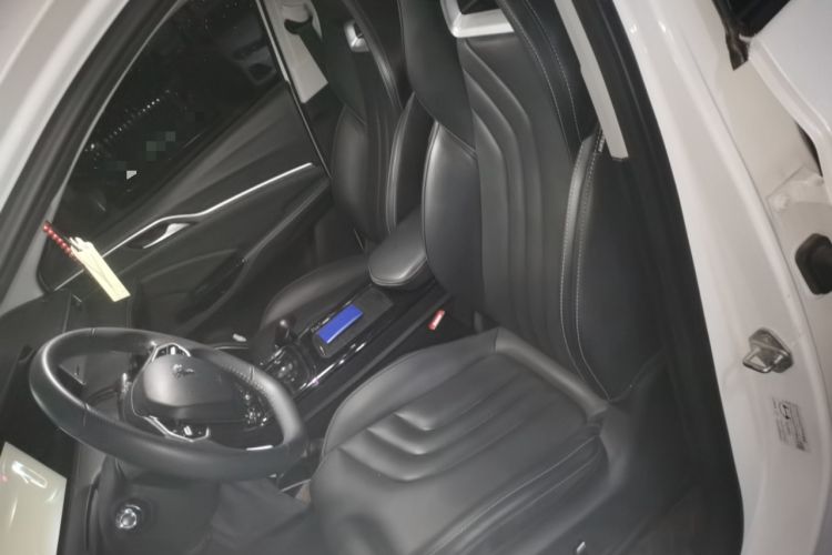 Used NETA U 2021 Pro 400 Cruiser Edition Left Front Seat