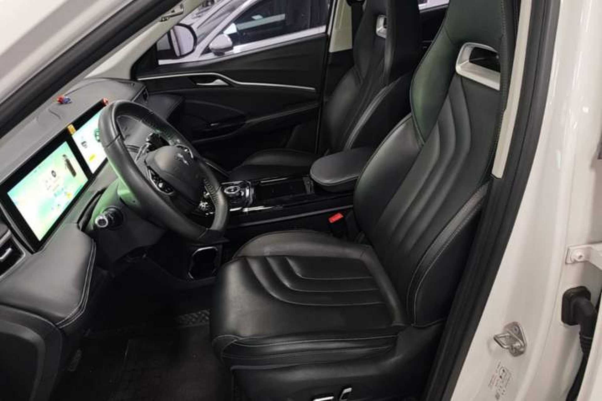 Used NETA U 2021 Pro 500 Lunar Edition Left Front Seat