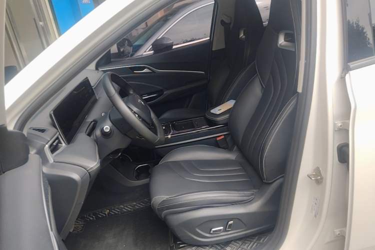 Used NETA U 2021 Pro 500 Global Edition Left Front Seat