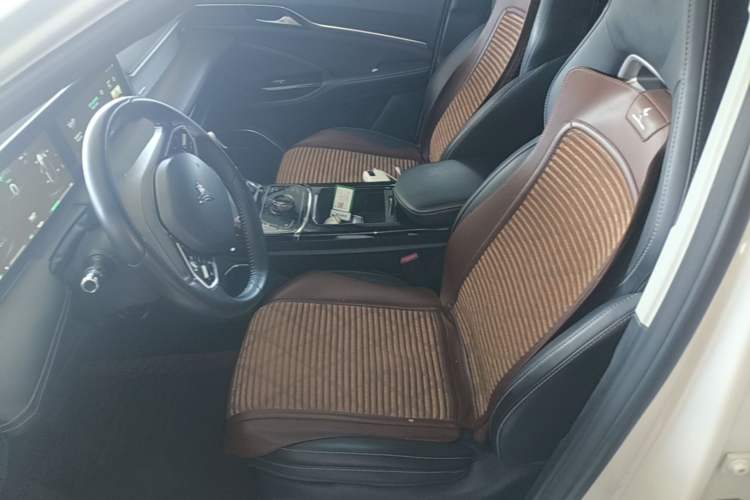 Used NETA U 2021 Pro 610 Fire-Seeking Edition Left Front Seat