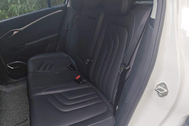 Used NETA U 2021 Pro 400 Cruiser Edition Left Rear Seat
