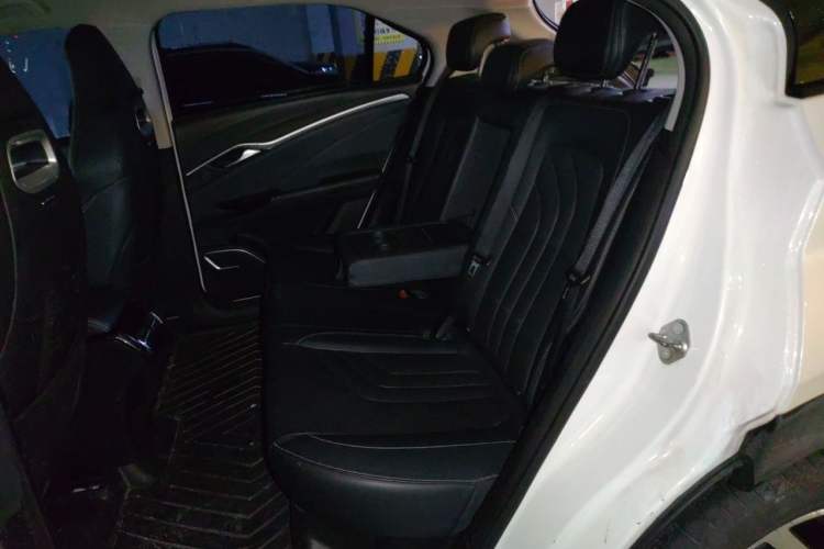 Used NETA U 2021 Revised Pro 400 Premium Driving Edition Left Rear Seat