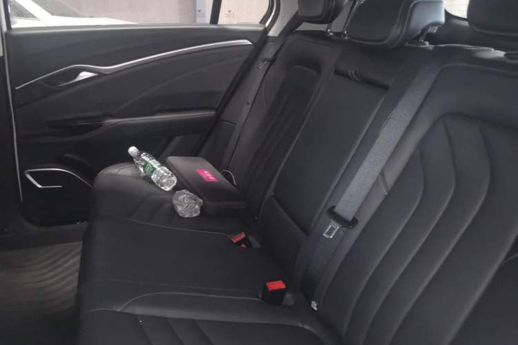 Used NETA U 2021 Pro 400 Cruiser Edition Left Rear Seat