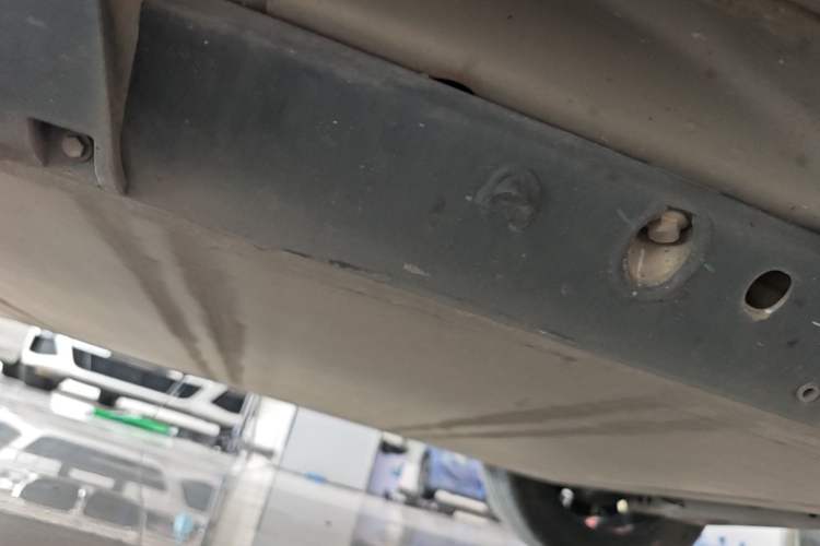 Used NETA U 2021 Pro 400 Premium Driving Edition Left Side Sill
