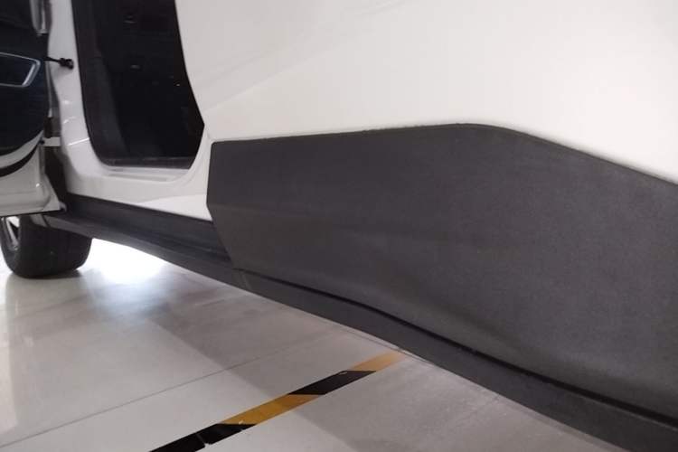 Used NETA U 2021 Pro 500 Lunar Edition Left Side Sill