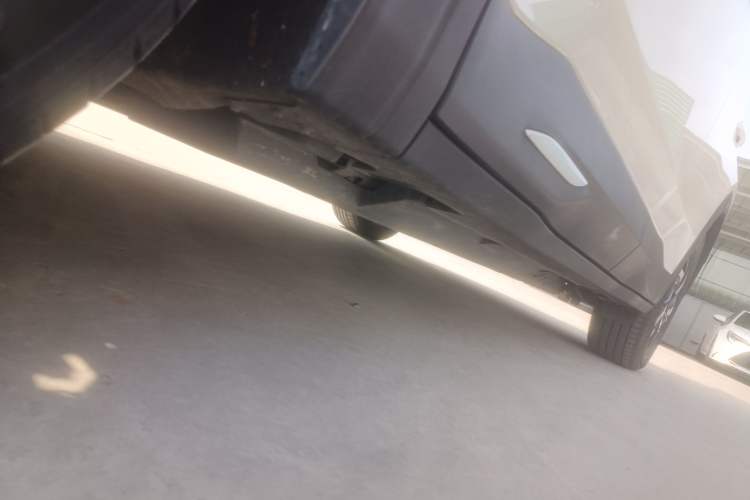 Used NETA U 2021 Pro 500 Global Edition Left Side Sill